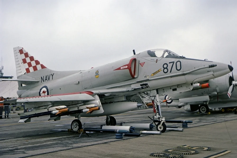 y2-McDonnell-Douglas-A-4G-Skyhawk-Australian-Navy-.jpg