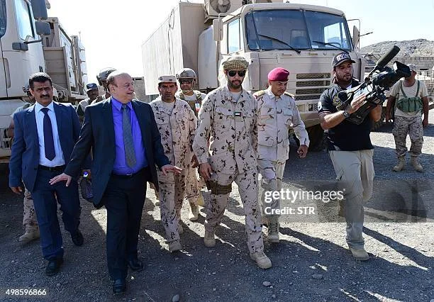 yemeni-president-abedrabbo-mansour-hadi-visits-the-al-anad-military-airbase-in-the-southern.webp