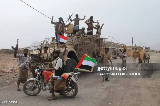 yemeni-pro-government-forces-loyal-to-exiled-yemeni-president-abedrabbo-mansour-hadi-pose-in.webp