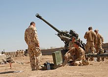 220px-Australian_gunners_Afghanistan_March_2009 - Copy.jpg