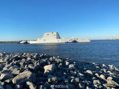 USS Lyndon B. Johnson DDG-1002 Missisippi4.webp