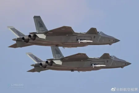 J-20 with PL-10 air-to-air missiles4.webp