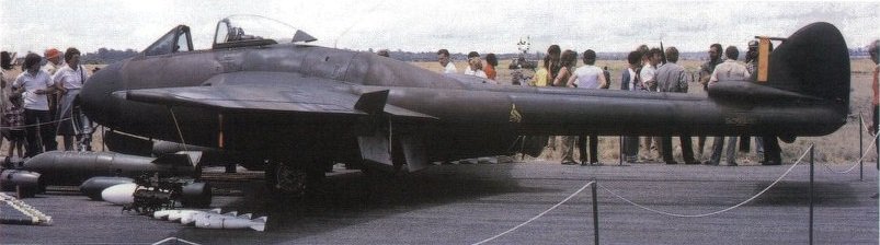 Zimbabwe Vampire FB.52 (...) of 2 Sqn at New Sarum (25 October 1981).jpg
