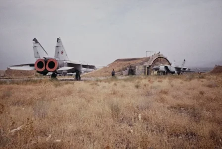 Turkmen MiG-25R & PD at Ashkhabad-Bezmein AB.webp