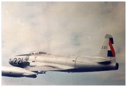 Uruguayan F-80C (221) inflight.webp