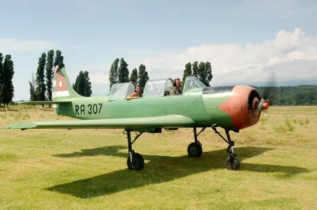 Abkhazian Yak-52 (RA-307) on ground (June 2009).webp