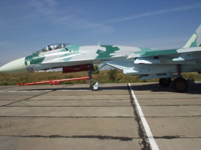 Eritrean Su-27S (608) in Ukraine (27 July 2002) (2).jpg