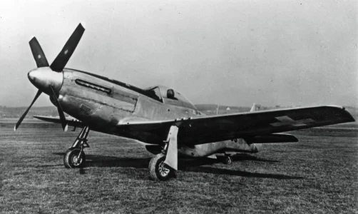 flugzeug-p-51-b.webp