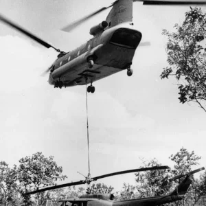 Chinook gives Huey a lift