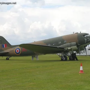 Douglas DC-3 Dakota