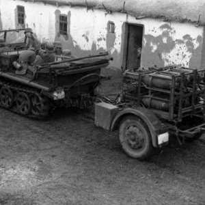 Sd.Kfz 10/1 Gas Detection Vehicle Towing Nebel Werfer