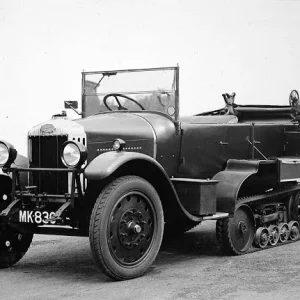 70 2 Crossley Kegresse Battery Staff Car 1927 (1)