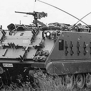 M113