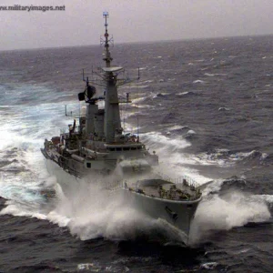 New_Zealand_Navy_-_frigate_HMNZS_Canterbury_-_11