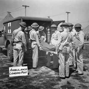 DodgeAm-Dayton1942MedicalPracticeRed