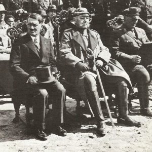 Adolf Hitler & Von Hindenburg