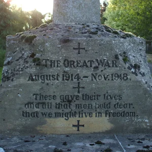 FRAMILODE WAR MEMORIAL GLOUCESTERSHIRE