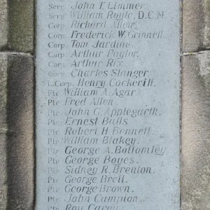 GUISBOROUGH WAR MEMORIAL, YORKSHIRE (2)