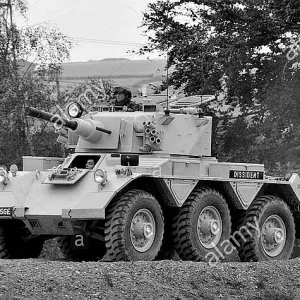 Saladin-british-military-vehicle-built-by-alvis-BE4WM1