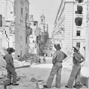 RAAF Personnel In Malta View The Damage 1943