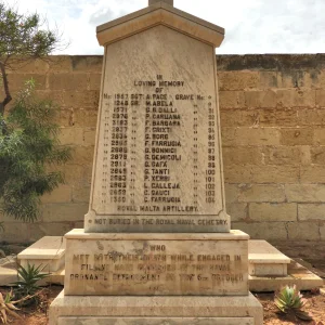 K098 ROYAL MALTA ARTILLERY MONUMENT