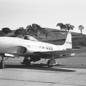 1946-6-22 Lockheed P-80A-1-LO Shooting Star 44-85059  Hamilton Field.jpg