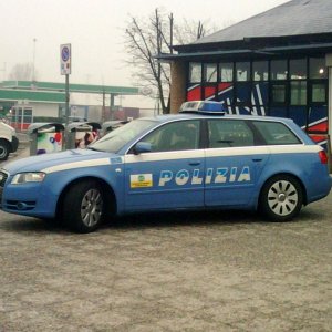 Audi_A4_B7_Polizia_Italia.jpg