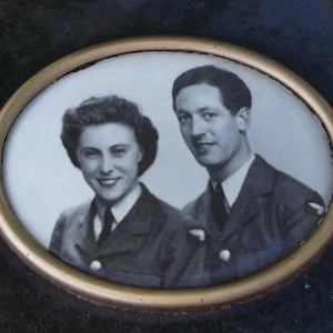 Robert and Margaret YEXLEY  (2)