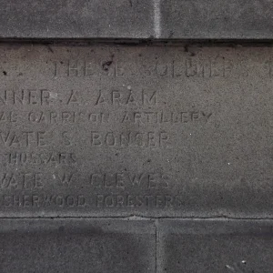 Screen wall at Cross of Sacrifice. Park Cemetery, Ilkeston, Derbyshire (6)