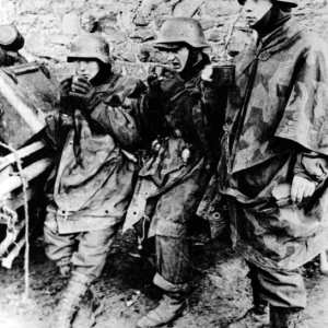 393-99-026-(Nazi Soldiers Resting).jpg