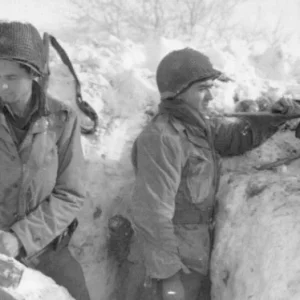 393-99-031-(American GI - Battle of the Bulge).jpg