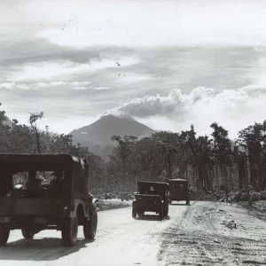 Bougainville-Mt-Bagana-05-11-1944.jpg