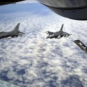 Refueling F-16's