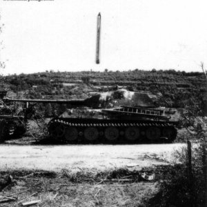 Pz Kpfw VI Ausf B - Tiger II