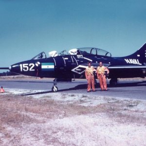 3-A-118 - Argentina- Navy Grumman F9F Panther at Off Airport - Argentina, Photo ID 64860