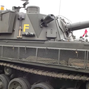 abbot self propelled 105mm artillery