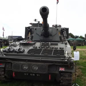abbot self propelled 105mm artillery