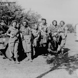 Les Rochambelles | A Military Photos & Video Website