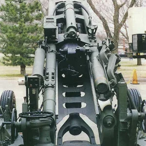 M777