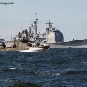 Rauma-class & USS VELLA GULF (CG 72)