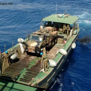 Media 'LCM8 (Landing Craft Mechanised 8tonne)' in category 'Military Ships'