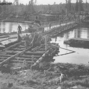 Pontoon bridge over Sohjananjoki river