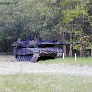 Leopard 2 A6