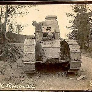 Renault R-17