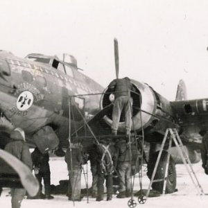 B-17G Bomber "Thunderbird"