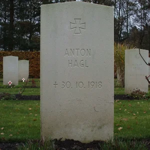 Hagl, Anton