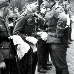 wehrmacht-german-soldiers-ww2-second-world-war-inspection-troops-1