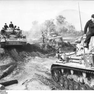 Bundesarchiv_Bild_101I-087-3680A-09_Russland_Panzer_IV