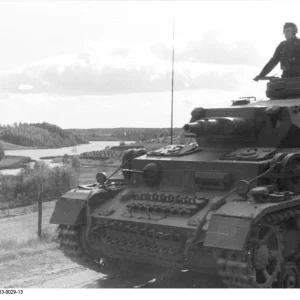 Bundesarchiv_Bild_101I-113-0029-13_Nordeuropa_Panzer_IV