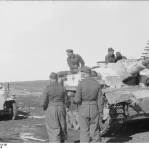 Bundesarchiv_Bild_101I-152-1811-08_Russland_Sturmgesch_tz_Sch_tzenpanzer